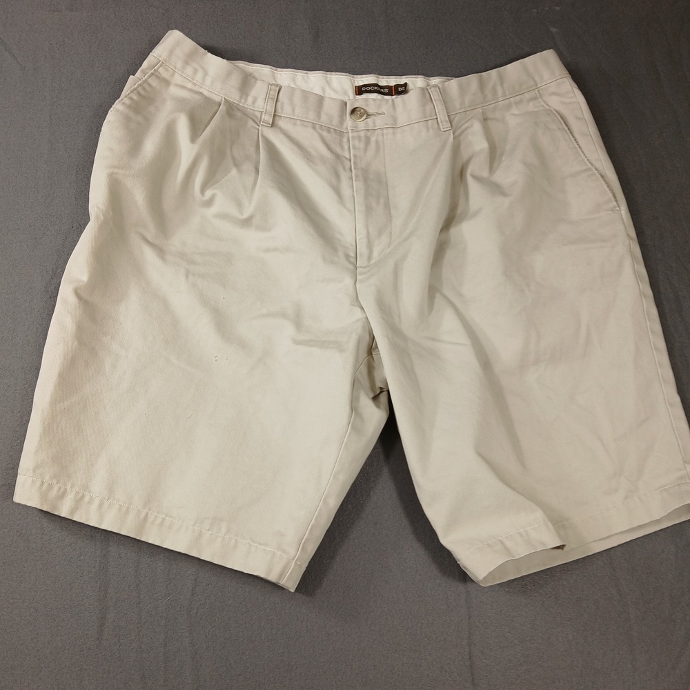 Dockers D3 Classic Fit Shorts Mens 38 Tan Khaki Pleated Cotton Twill 100% Cotton